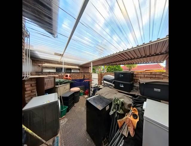 3 BEDROOM TOWNHOUSE FOR SALE IN BIRCHLEIGH